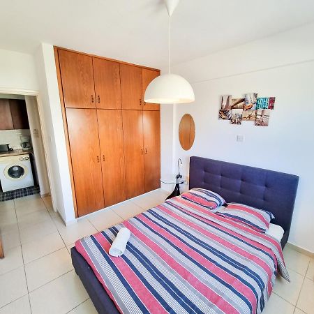 Seaside Heaven Apartment With Pool Larnaka Exterior foto