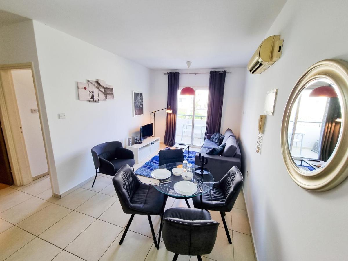 Seaside Heaven Apartment With Pool Larnaka Exterior foto